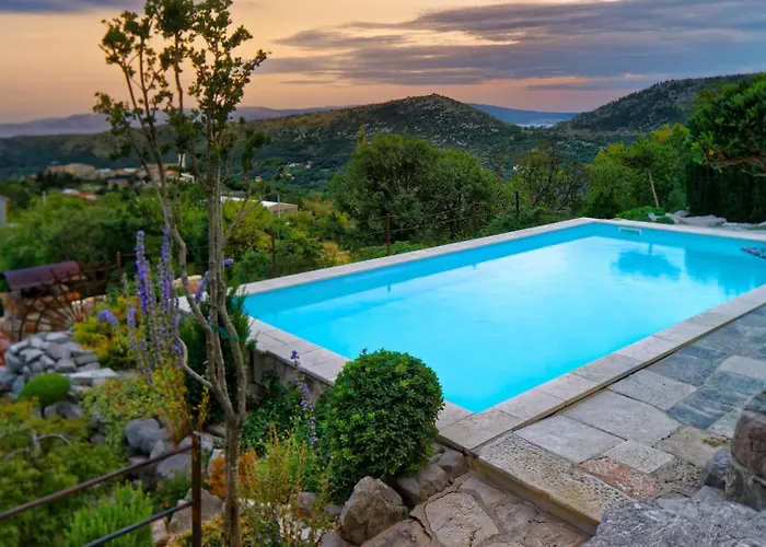 House Sound Of Nature By Guide Vila *